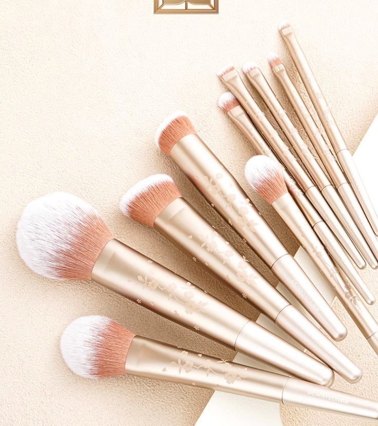 Rose 10 pcs Brush Set and Leather Purse
