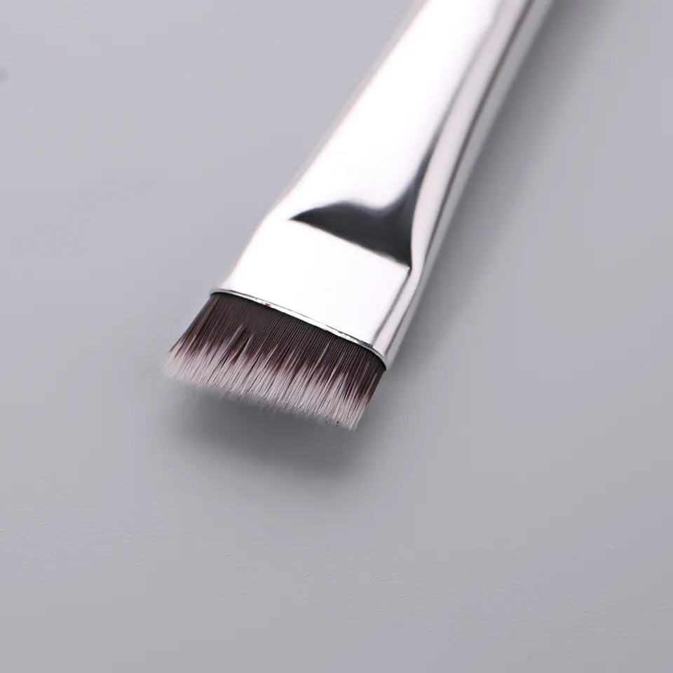 Large Angle Brush